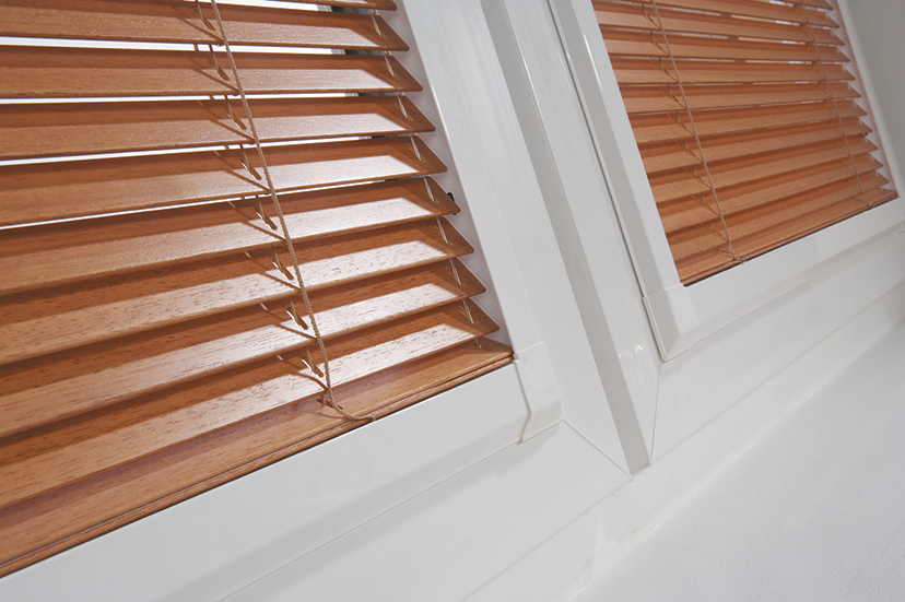 Beech venetian blind