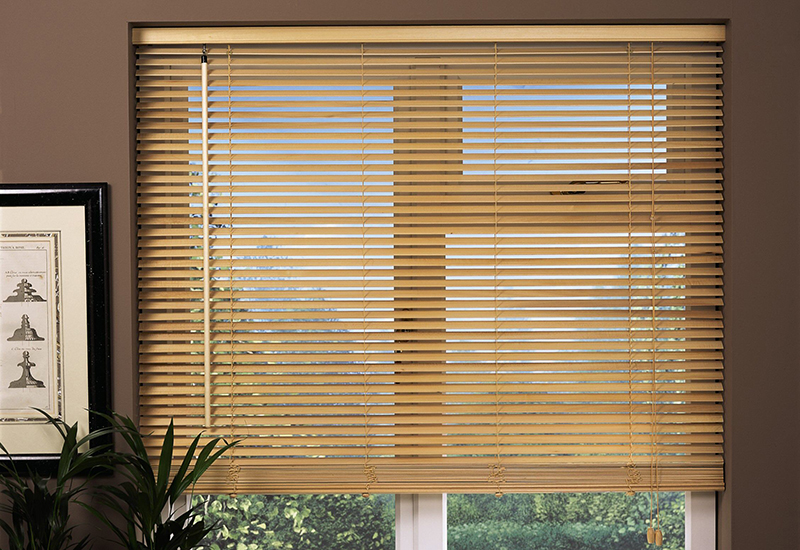 Wooden Venetian blind